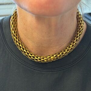 Vintage gold tone choker/necklace.